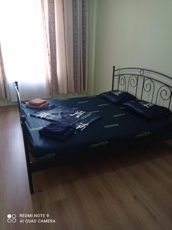 На Шептицьких Apartment ลวีฟ ภายนอก รูปภาพ