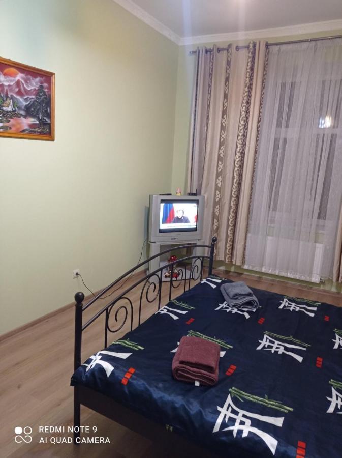 На Шептицьких Apartment ลวีฟ ภายนอก รูปภาพ
